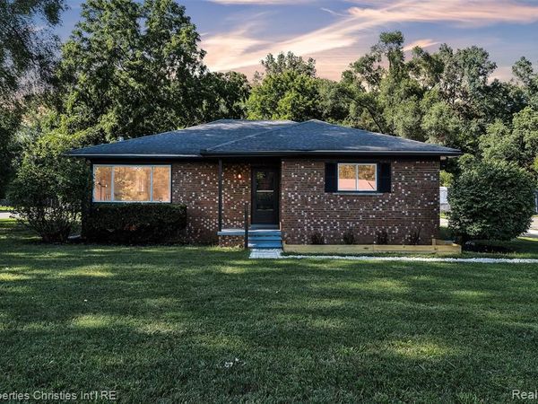 32652 Cadillac Street, Farmington Hills, MI 48336