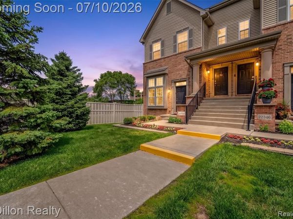 22334 Abbey Lane, Dearborn, MI 48124