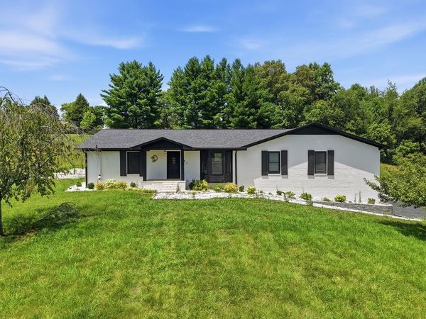 237 S Fork Rd , Sparta, TN 38583
