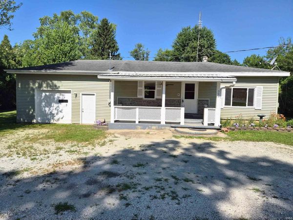 308 S Second Street, Pierceton, IN 46562