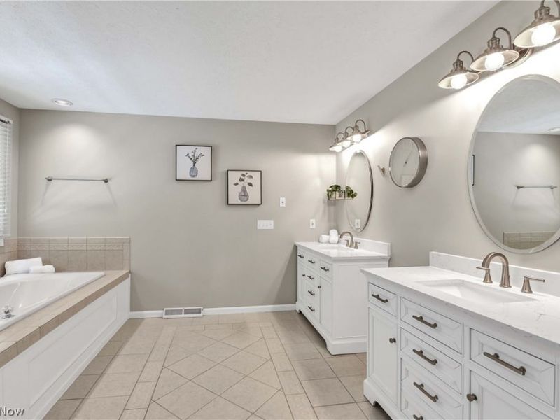 29228 Regency Circle, Westlake, OH 44145 Photo 26