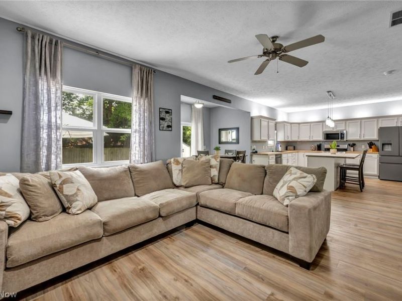 7088 Victoria Drive, Mentor, OH 44060 Photo 6