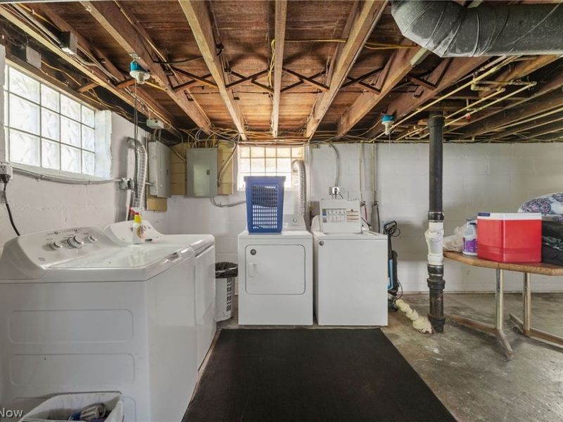 3903 W 32 , Cleveland, OH 44109 Photo 13