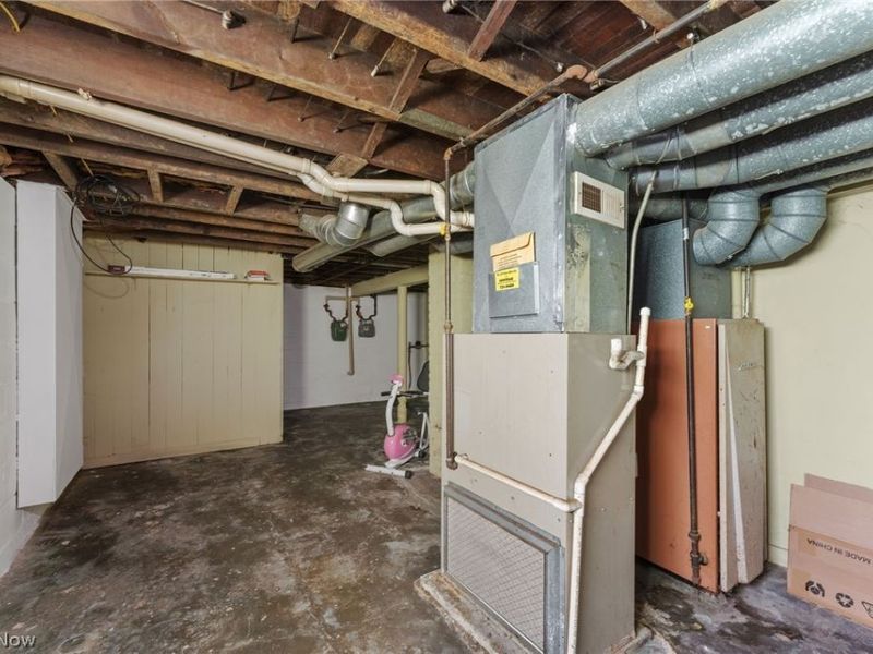 3903 W 32 , Cleveland, OH 44109 Photo 15