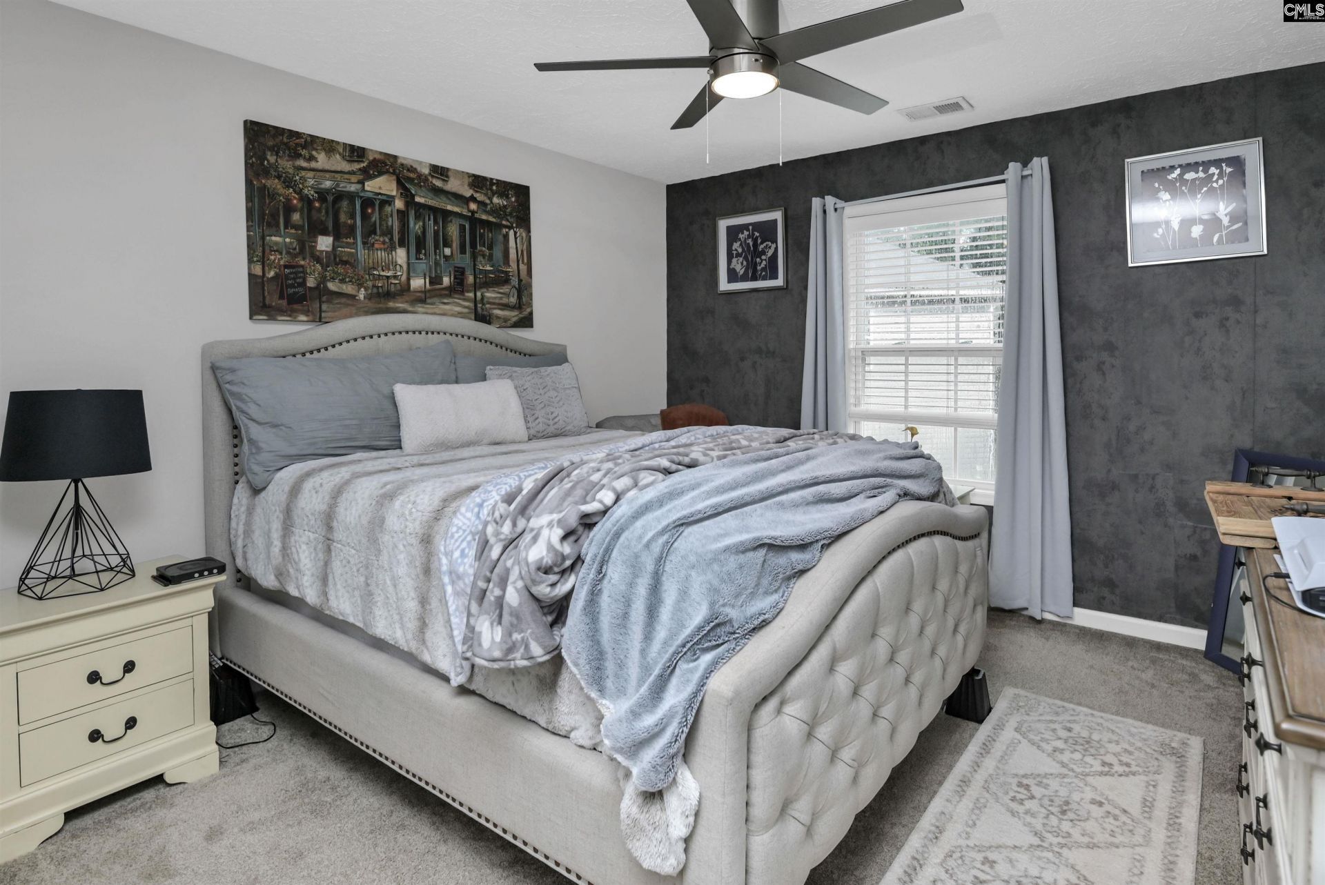 40 Kennebeck Court Photo 10