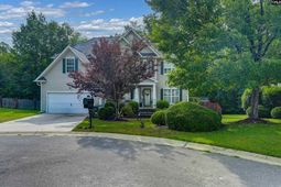40 Kennebeck Court photo 4
