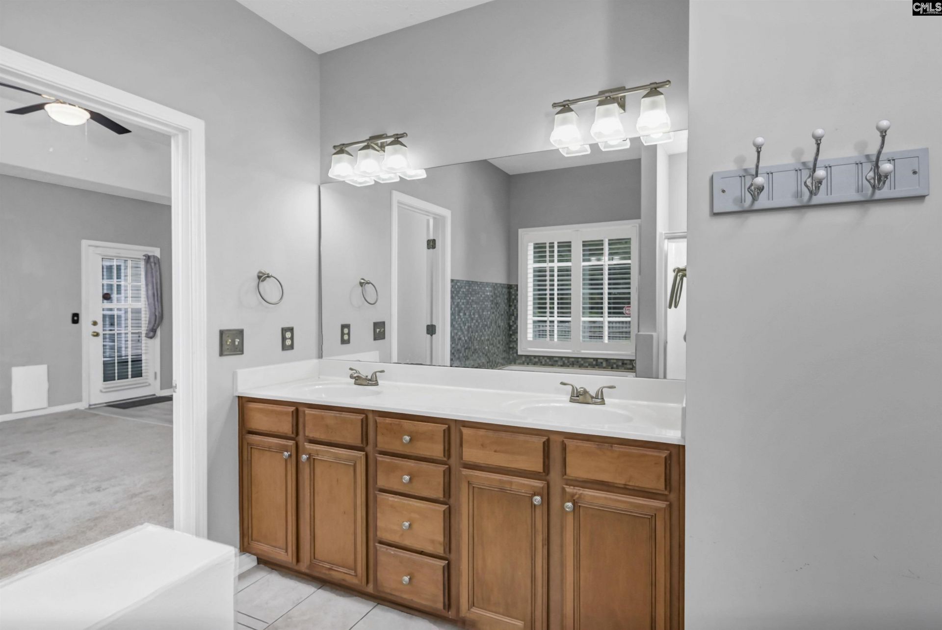 40 Kennebeck Court Photo 34