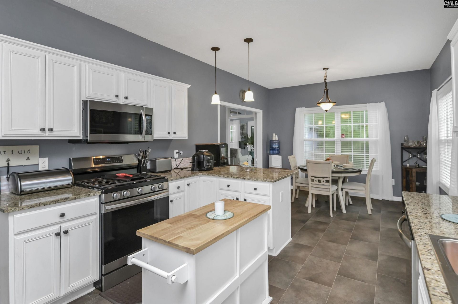 40 Kennebeck Court Photo 4