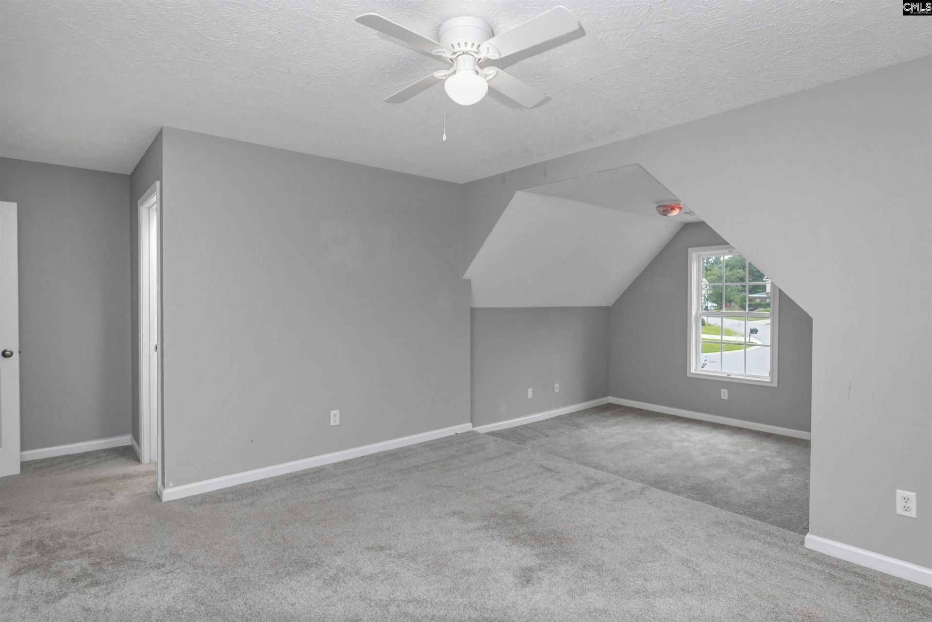 40 Kennebeck Court Photo 44