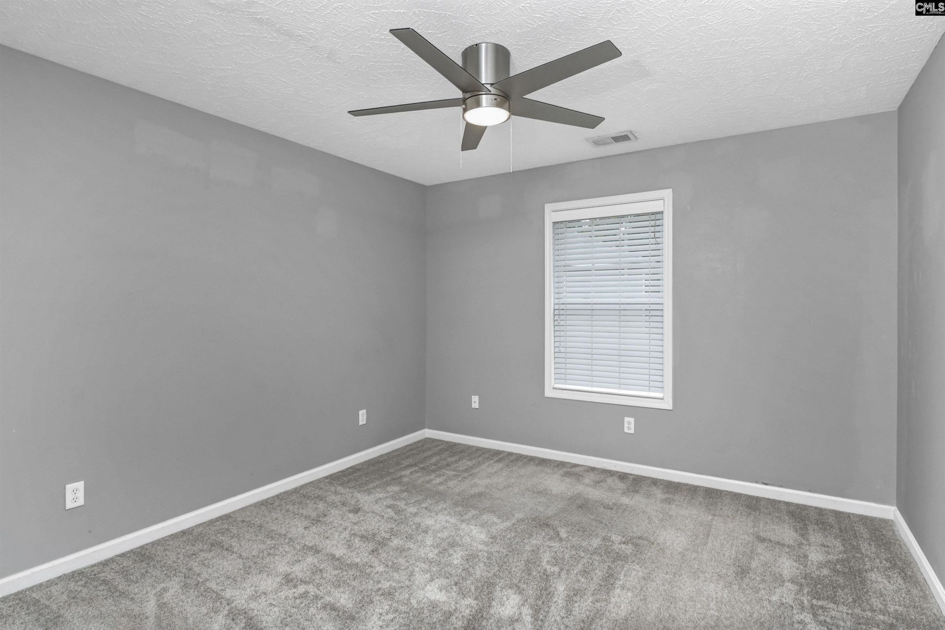 40 Kennebeck Court Photo 48