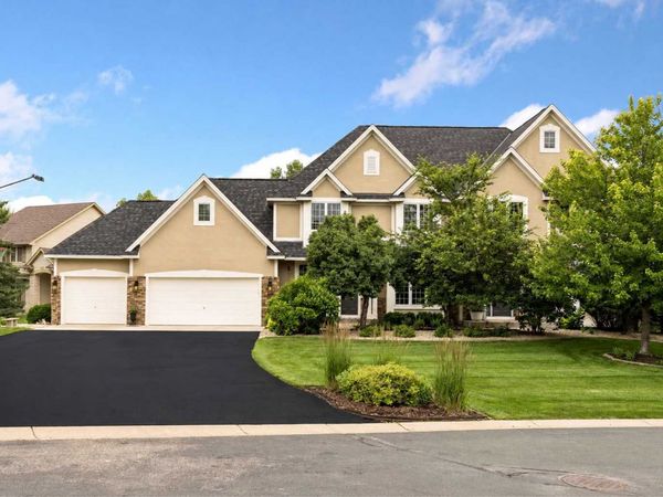 6815 Ruby Lane, Chanhassen, MN 55317