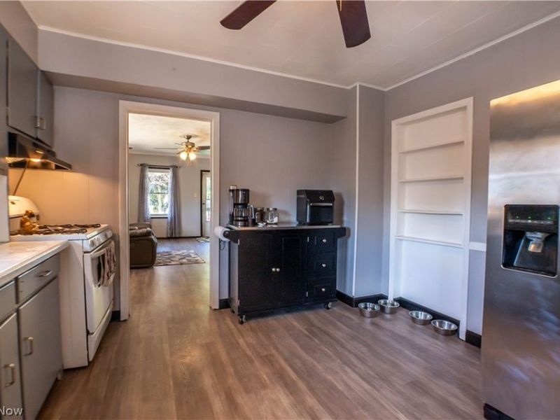 605 Essex Street, Akron, OH 44306 Photo 22