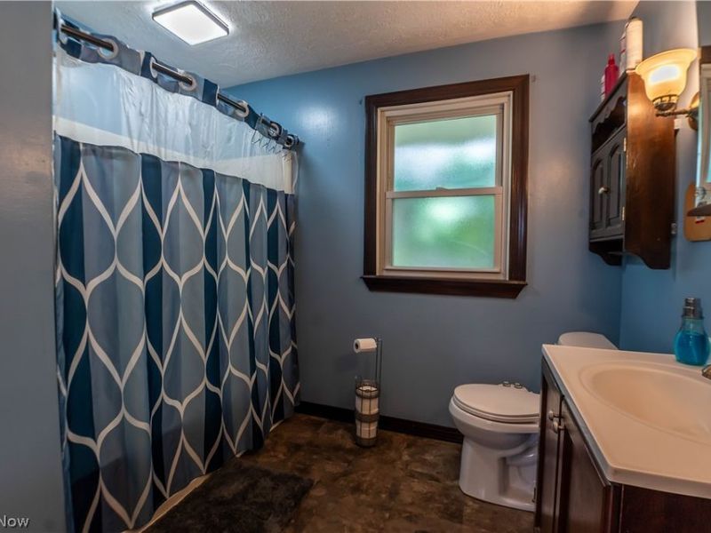 605 Essex Street, Akron, OH 44306 Photo 26
