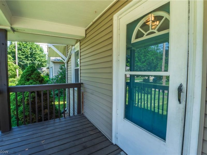 605 Essex Street, Akron, OH 44306 Photo 5