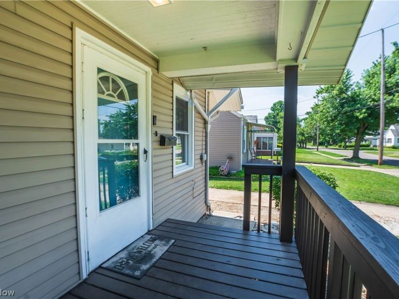 605 Essex Street, Akron, OH 44306 Photo 6
