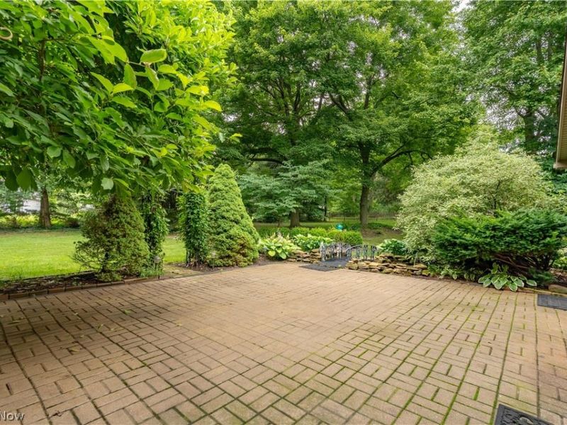 322 Great Oaks Trail, Wadsworth, OH 44281 Photo 9