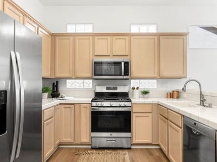 7564 Locomotive Ln, Roseville, CA 95747 Photo