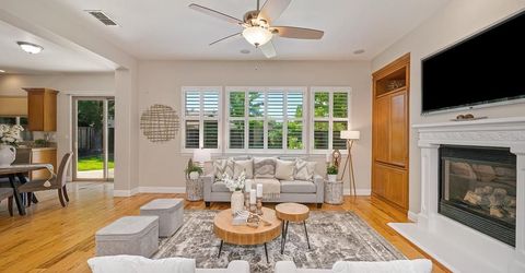 208 Soaring Hawk Pl, Lincoln, CA 95648 Photo