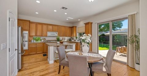 208 Soaring Hawk Pl, Lincoln, CA 95648 Photo