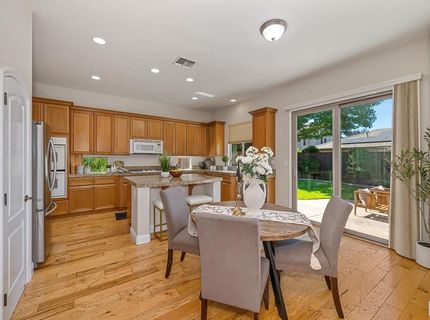 208 Soaring Hawk Pl, Lincoln, CA 95648 Photo