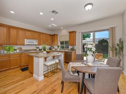 208 Soaring Hawk Pl, Lincoln, CA 95648 Photo