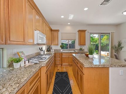 208 Soaring Hawk Pl, Lincoln, CA 95648 Photo