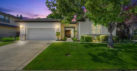 208 Soaring Hawk Pl, Lincoln, CA 95648 Photo
