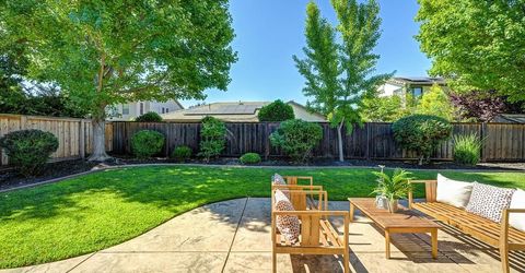 208 Soaring Hawk Pl, Lincoln, CA 95648 Photo