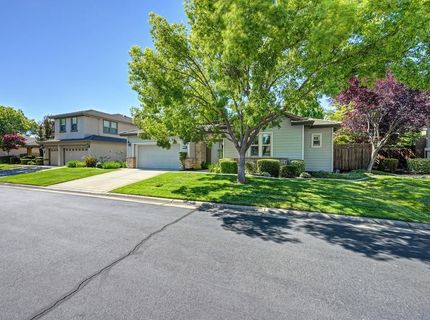 208 Soaring Hawk Pl, Lincoln, CA 95648 Photo