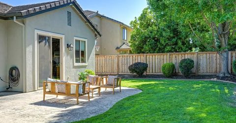 208 Soaring Hawk Pl, Lincoln, CA 95648 Photo