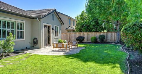 208 Soaring Hawk Pl, Lincoln, CA 95648 Photo
