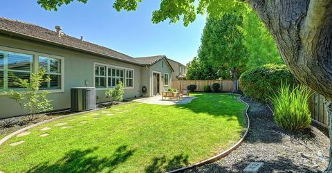 208 Soaring Hawk Pl, Lincoln, CA 95648 Photo