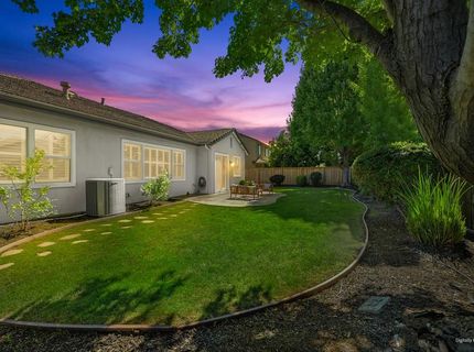 208 Soaring Hawk Pl, Lincoln, CA 95648 Photo