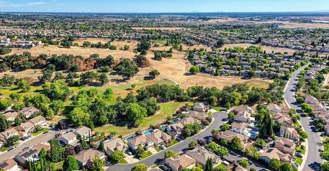 208 Soaring Hawk Pl, Lincoln, CA 95648 Photo
