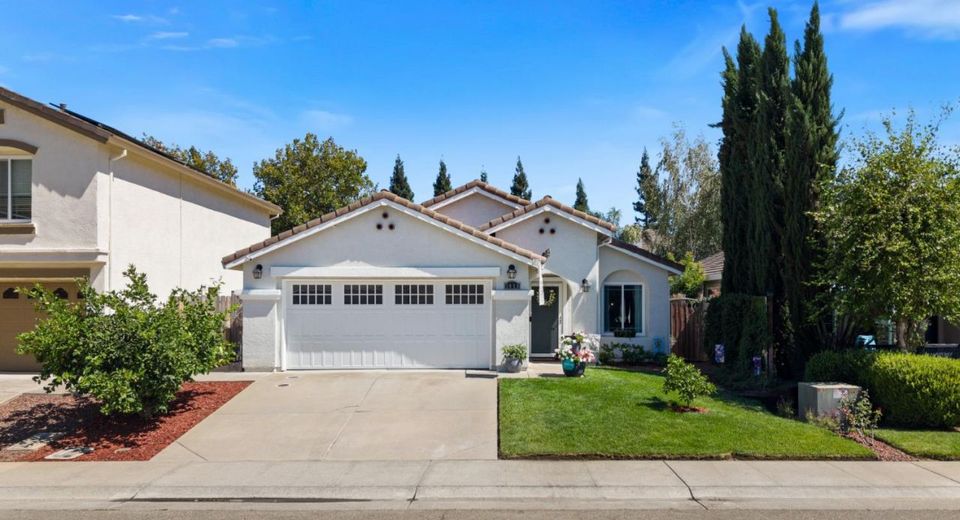 3418 Sweet Pea Way, Sacramento, CA 95833 Photo
