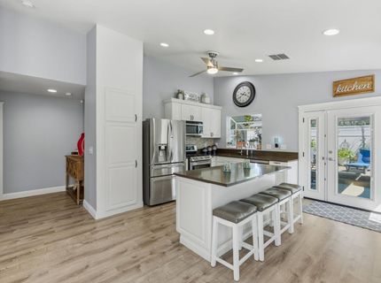 3418 Sweet Pea Way, Sacramento, CA 95833 Photo