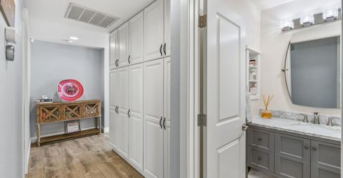 3418 Sweet Pea Way, Sacramento, CA 95833 Photo