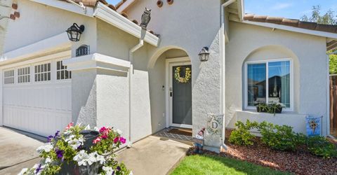 3418 Sweet Pea Way, Sacramento, CA 95833 Photo