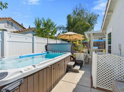 3418 Sweet Pea Way, Sacramento, CA 95833 Photo
