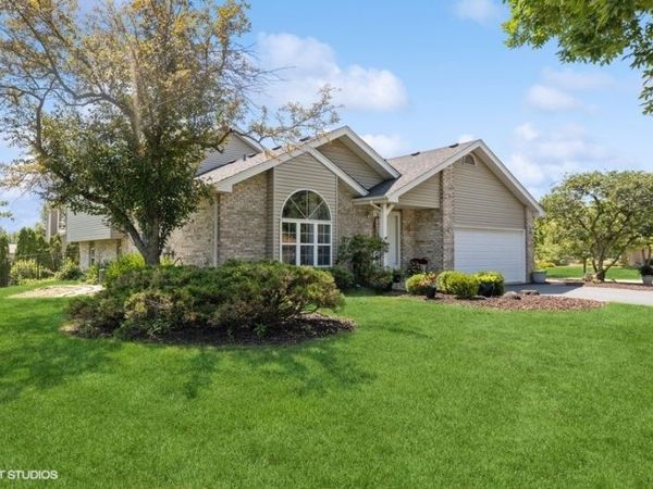 10423 Aileen Avenue , Mokena, IL 60448