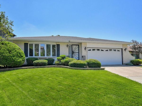 1071 Robey Avenue , Downers Grove, IL 60516