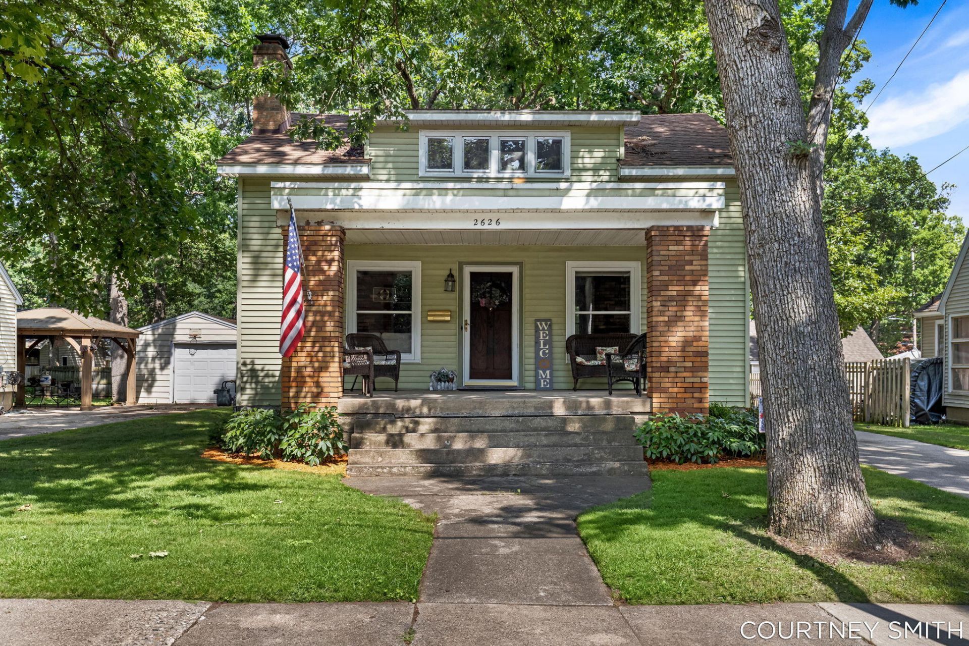 2626 Forest Grove Avenue Sw, Wyoming, MI 49519 Main Photo