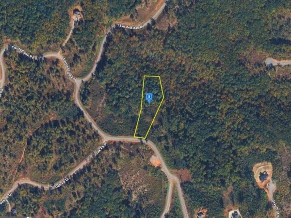 111 Highgrove Drive, Talking Rock, GA 30175
