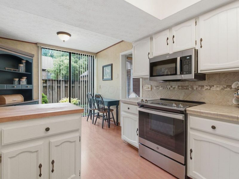 4965 Smoketalk Lane, Unit 2, Westerville, OH 43081 Photo 22