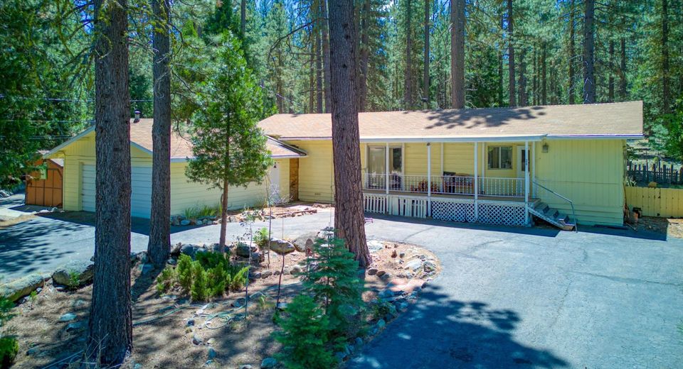 28 Korominu Trail, Graeagle, CA 96103 Photo