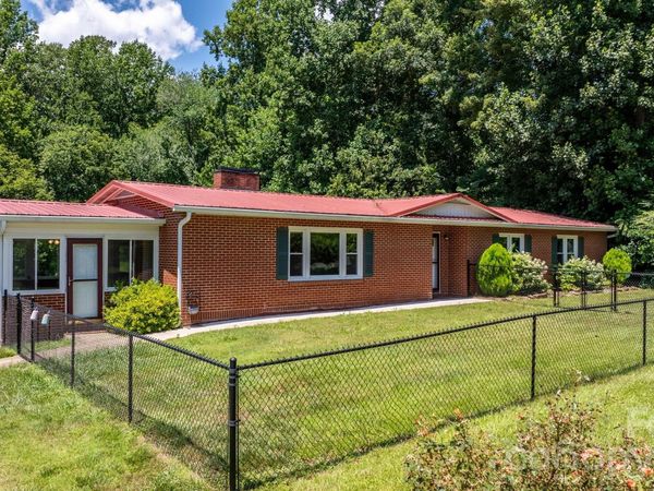 6264 US 221 Highway S, Marion, NC 28752