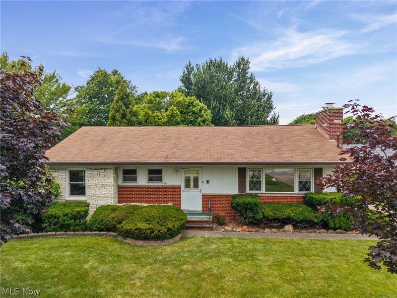 1978 Bassett Road, Westlake, OH 44145 Photo 1