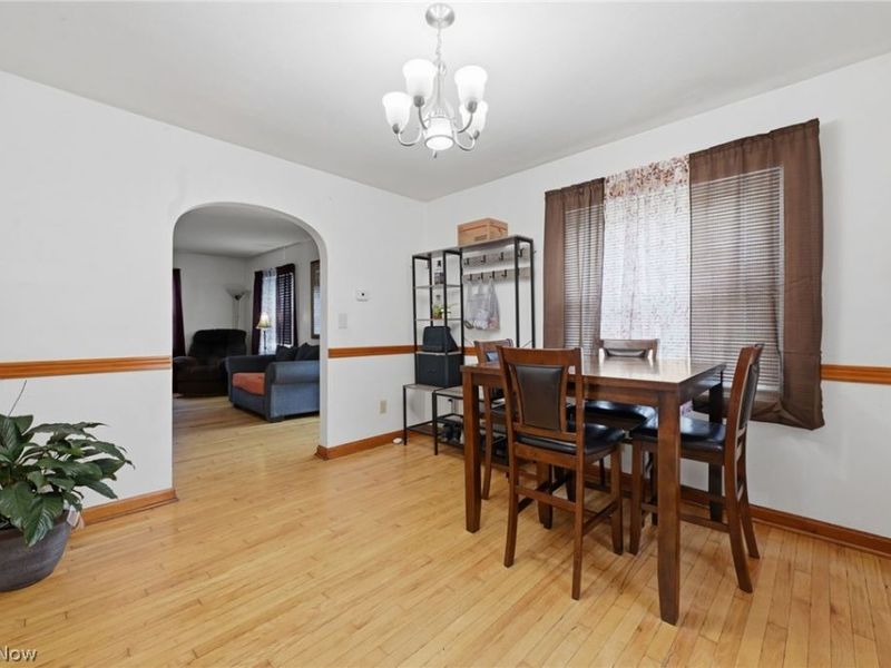 369 E 46th Street, Lorain, OH 44052 Photo 4