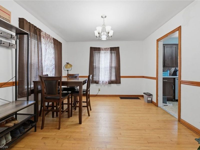 369 E 46th Street, Lorain, OH 44052 Photo 9