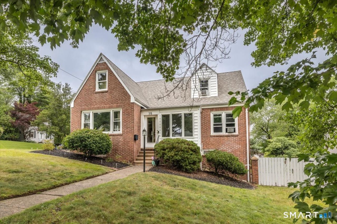 35 Cove, West Haven, CT 06516 Main Photo